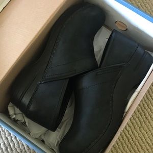 Dansko oiled black